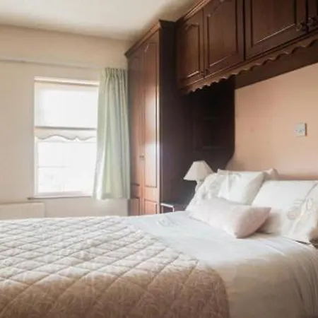 Nocleg ze śniadaniem Glenfort House 2*